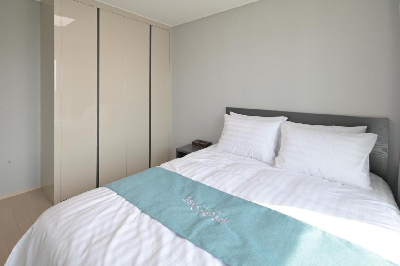 Bayone Park Apartment Yeosu Bagian luar foto