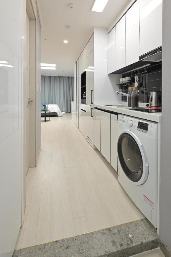Bayone Park Apartment Yeosu Bagian luar foto