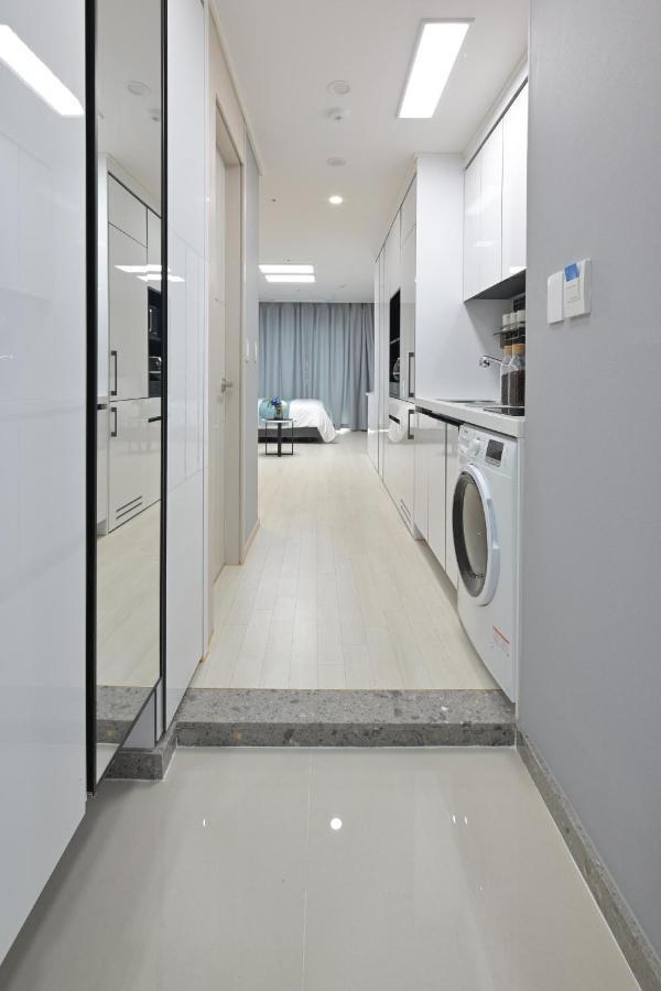 Bayone Park Apartment Yeosu Bagian luar foto