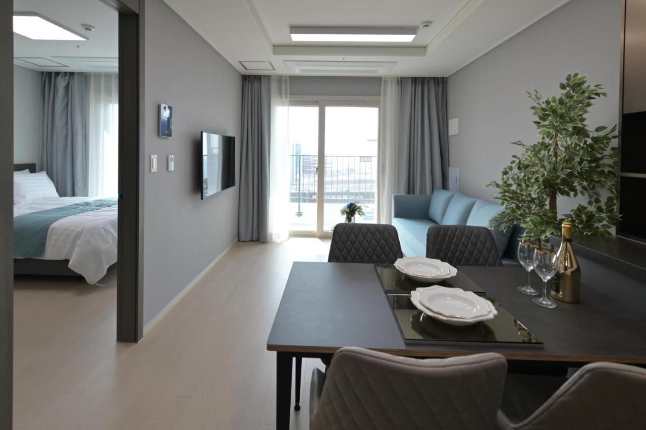 Bayone Park Apartment Yeosu Bagian luar foto